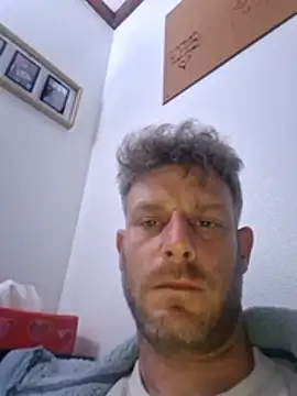 Jonjon3669 online show from April 7, 11:05 pm