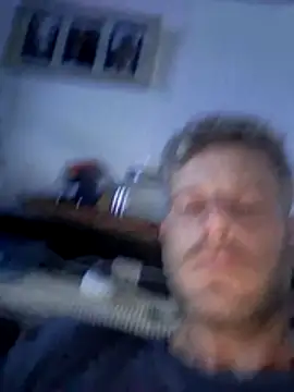 Jonjon3669 online show from August 6, 1:33 am