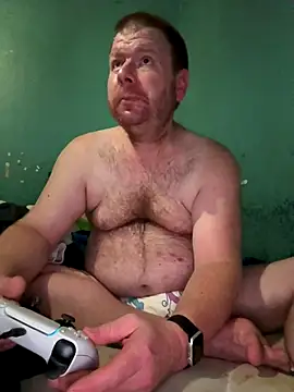 Snapshot of Diaperking916 chatting on October 2, 2:10 pm Diaperking916 online show from October 2, 2:10 pm