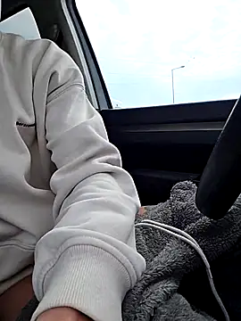 Zeefy online show from January 6, 12:42 pm