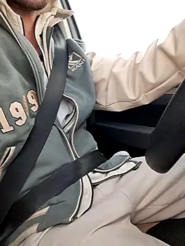 Zeefy online show from January 4, 8:28 am