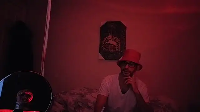 hailzeffn online show from February 5, 3:02 am