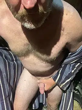 Snapshot of sexycouple109 chatting on March 23, 3:43 am sexycouple109 online show from March 23, 3:43 am