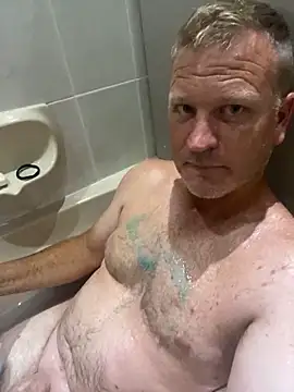 Snapshot of sexycouple109 chatting on January 17, 3:32 pm sexycouple109 online show from January 17, 3:32 pm