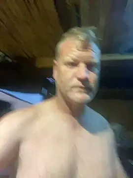 Snapshot of sexycouple109 chatting on January 22, 3:20 am sexycouple109 online show from January 22, 3:20 am