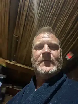 Snapshot of sexycouple109 chatting on October 28, 3:20 am sexycouple109 online show from October 28, 3:20 am