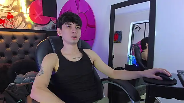 Santi delacruz online show from December 24, 3:05 pm