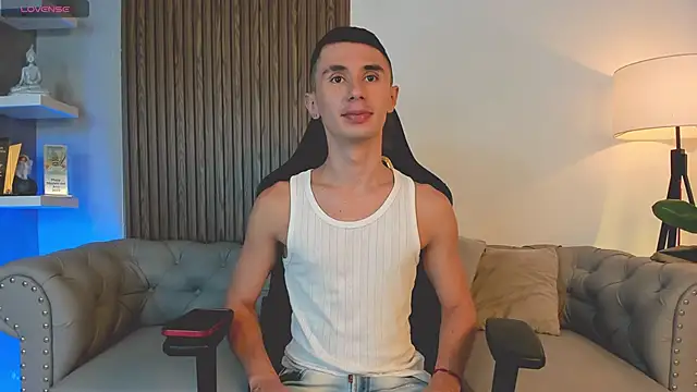 Jotastevensxx online show from October 15, 8:05 pm