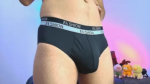 TylerWhite  online show from December 5, 7:26 am