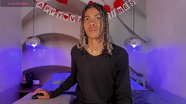 Maxim-Walker online show from February 20, 2:51 am