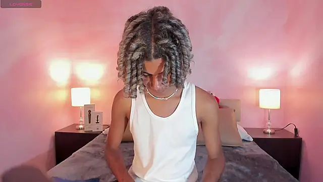 Maxim-Walker online show from December 15, 3:24 am