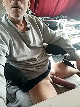 Snapshot of richa22cm chatting on September 26, 9:07 am richa22cm online show from September 26, 9:07 am