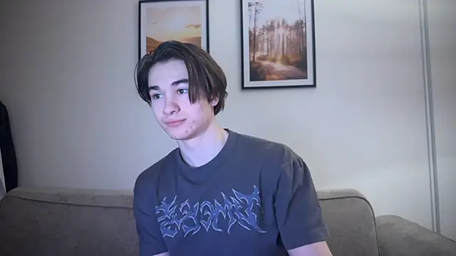 MarkusDean online show from December 15, 4:04 pm