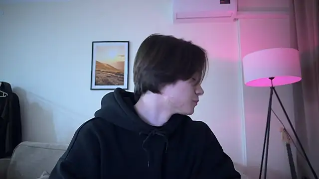 MarkusDean online show from December 4, 4:05 pm