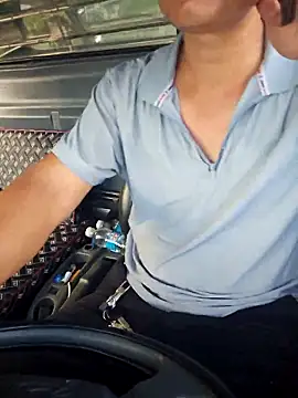 Vanilahirl online show from October 4, 8:30 am