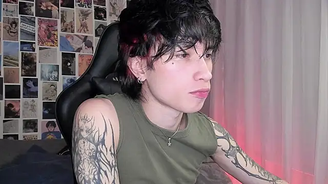 Snapshot of liamelf chatting on September 20, 6:57 am liamelf online show from September 20, 6:57 am