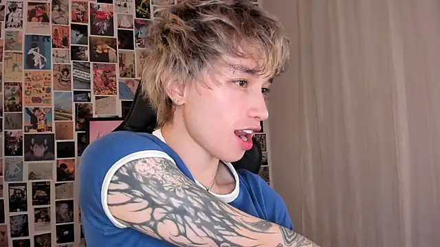 liamelf online show from April 28, 5:34 am