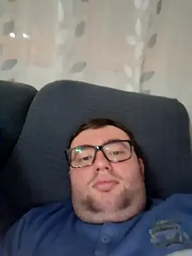 Snapshot of Javier_bear chatting on February 14, 3:36 pm Javier bear online show from February 14, 3:36 pm