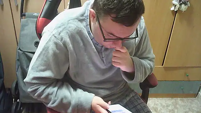 Snapshot of Javier_bear chatting on January 10, 10:57 pm Javier bear online show from January 10, 10:57 pm