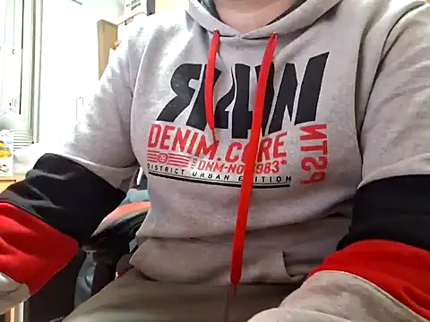 Snapshot of Javier_bear chatting on January 13, 2:32 pm Javier bear online show from January 13, 2:32 pm