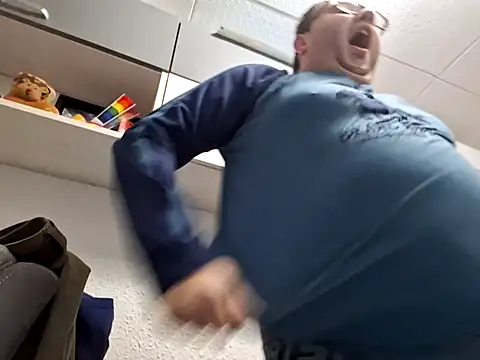 Snapshot of Javier_bear chatting on January 24, 3:13 pm Javier bear online show from January 24, 3:13 pm