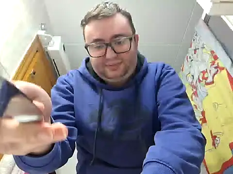 Snapshot of Javier_bear chatting on February 11, 2:35 pm Javier bear online show from February 11, 2:35 pm