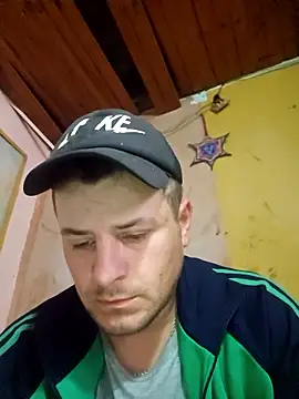 TusOjitosClaros69 online show from September 26, 2:37 pm