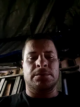 TusOjitosClaros69 online show from March 16, 5:03 am