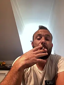 cosmin9000 online show from June 7, 9:27 am