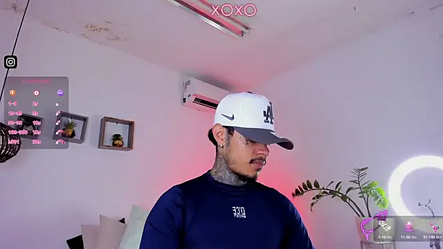 Snapshot of JordanSmiith_ chatting on January 24, 8:54 pm JordanSmiith  online show from January 24, 8:54 pm