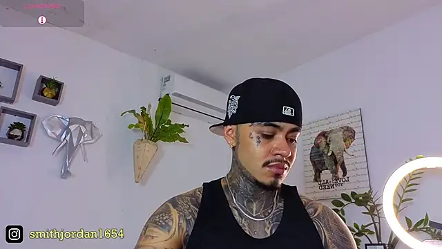 Snapshot of JordanSmiith_ chatting on September 24, 9:24 pm JordanSmiith  online show from September 24, 9:24 pm