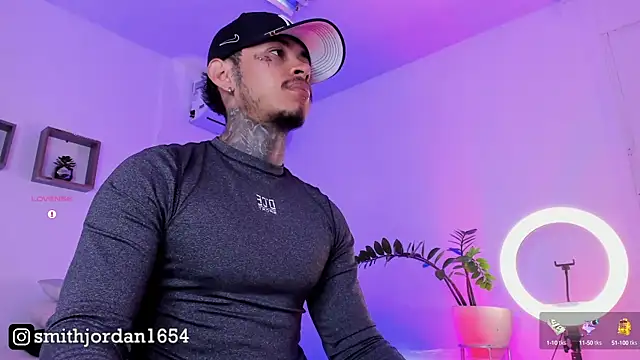 Snapshot of JordanSmiith_ chatting on December 2, 8:42 pm JordanSmiith  online show from December 2, 8:42 pm