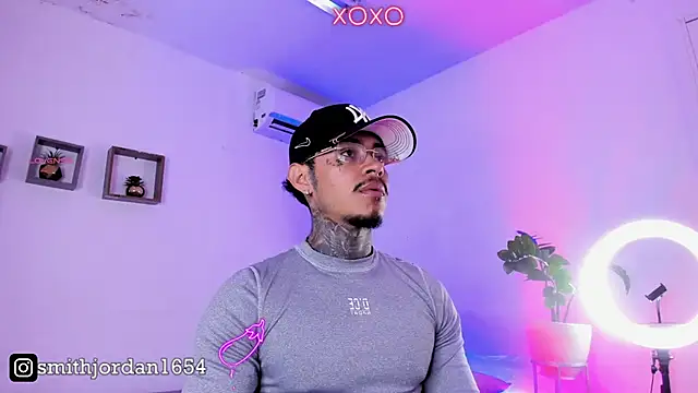 Snapshot of JordanSmiith_ chatting on January 8, 9:44 pm JordanSmiith  online show from January 8, 9:44 pm