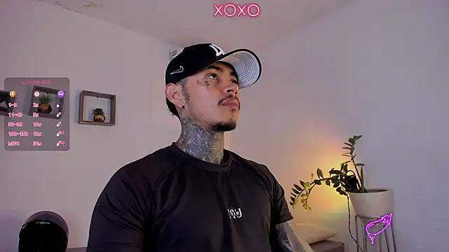 Snapshot of JordanSmiith_ chatting on February 9, 2:50 pm JordanSmiith  online show from February 9, 2:50 pm