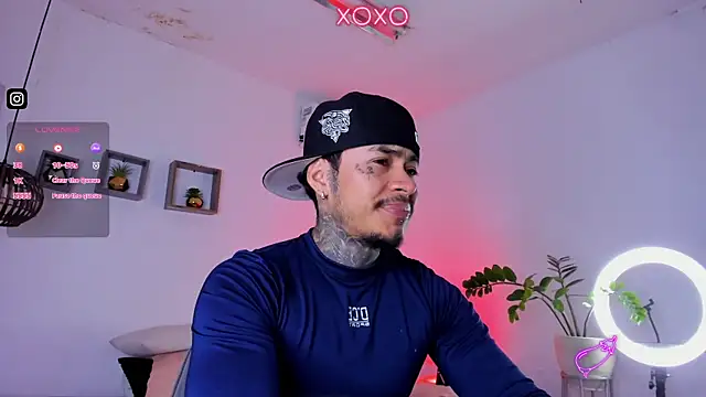 Snapshot of JordanSmiith_ chatting on January 19, 3:53 pm JordanSmiith  online show from January 19, 3:53 pm