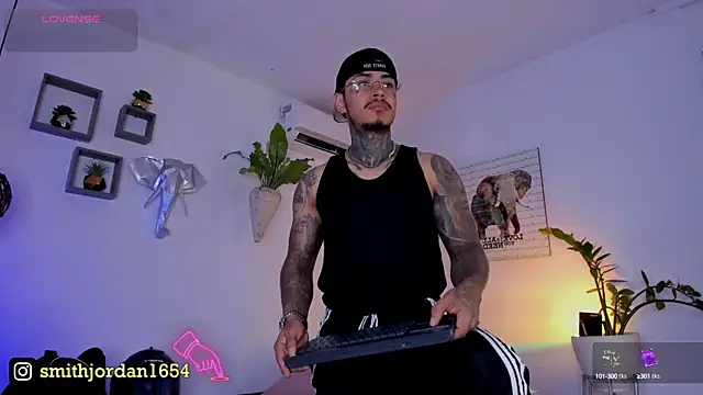 Snapshot of JordanSmiith_ chatting on March 21, 9:12 pm JordanSmiith  online show from March 21, 9:12 pm