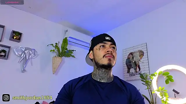 Snapshot of JordanSmiith_ chatting on October 14, 8:38 pm JordanSmiith  online show from October 14, 8:38 pm