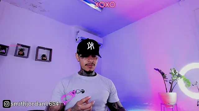 Snapshot of JordanSmiith_ chatting on January 7, 9:46 pm JordanSmiith  online show from January 7, 9:46 pm