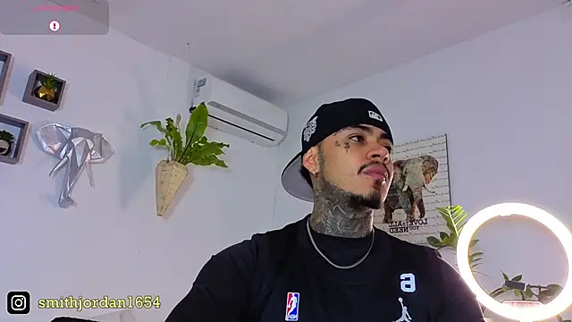 Snapshot of JordanSmiith_ chatting on September 30, 9:18 pm JordanSmiith  online show from September 30, 9:18 pm
