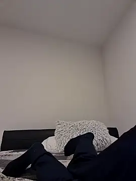 suarez1235 online show from December 2, 9:29 pm