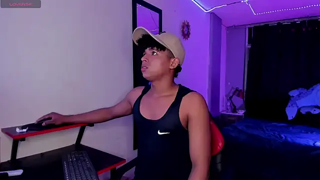 Noah Smith04 online show from September 14, 11:18 pm