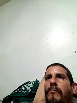 Snapshot of LongDickZee562 chatting on September 18, 8:16 am LongDickZee562 online show from September 18, 8:16 am