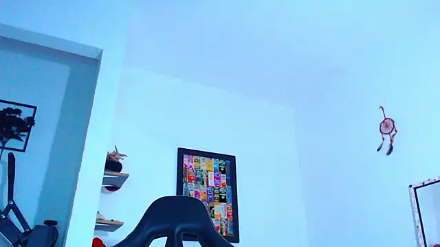 yosoy enzo2020 online show from November 24, 3:51 am