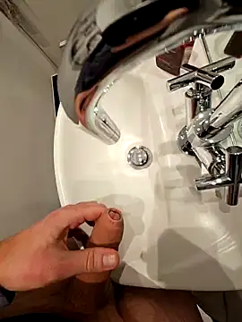 Snapshot of thesmiledoc chatting on December 25, 5:05 pm thesmiledoc online show from December 25, 5:05 pm