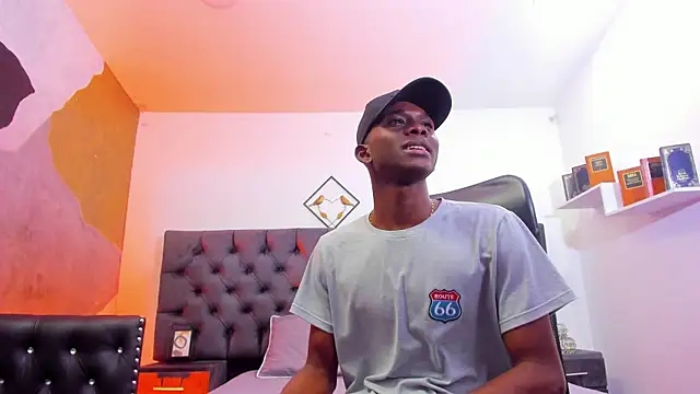 JacksonMuller  online show from December 5, 2:33 pm