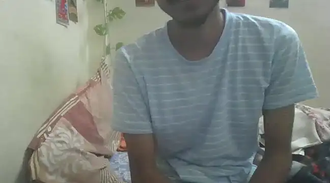 Snapshot of strangee__69 chatting on December 31, 7:29 pm strangee  69 online show from December 31, 7:29 pm