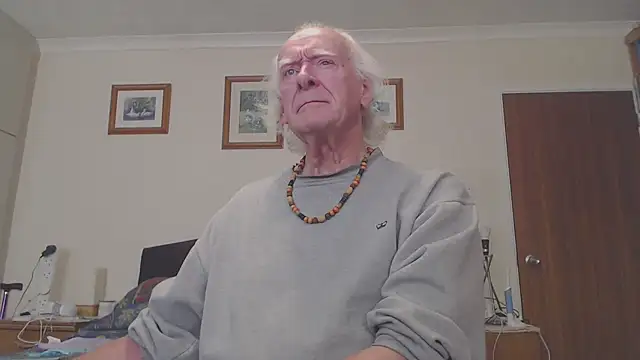 WaverlyKernow online show from March 3, 2:10 pm