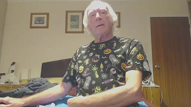 WaverlyKernow online show from January 4, 1:10 pm