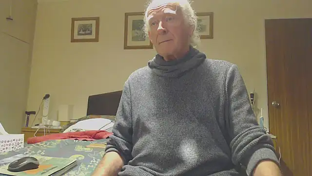 WaverlyKernow online show from March 9, 8:52 pm