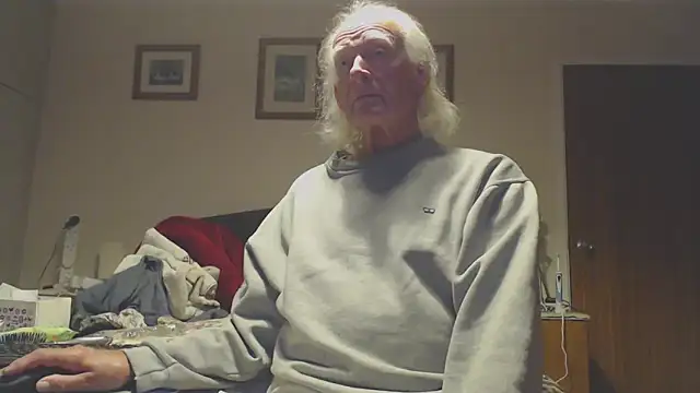 WaverlyKernow online show from September 13, 9:16 pm